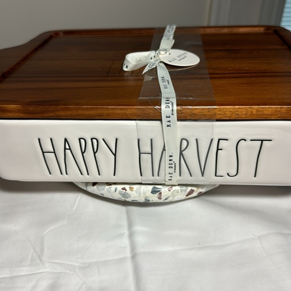 Rae Dunn Happy Harvest baking dish with wooden cover - Picture 3 of 3